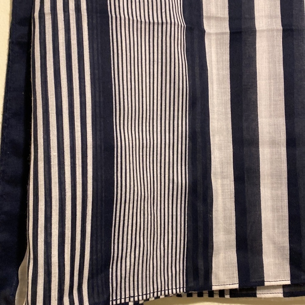 ABERCROMBIE and Fitch navy and white stripes scarf with tassels. 40”40” - Picture 5 of 6